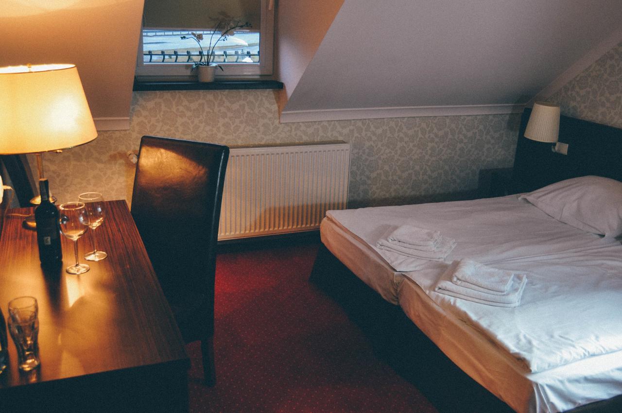 Pyszna Stajenka Hotel Bakow  Luaran gambar